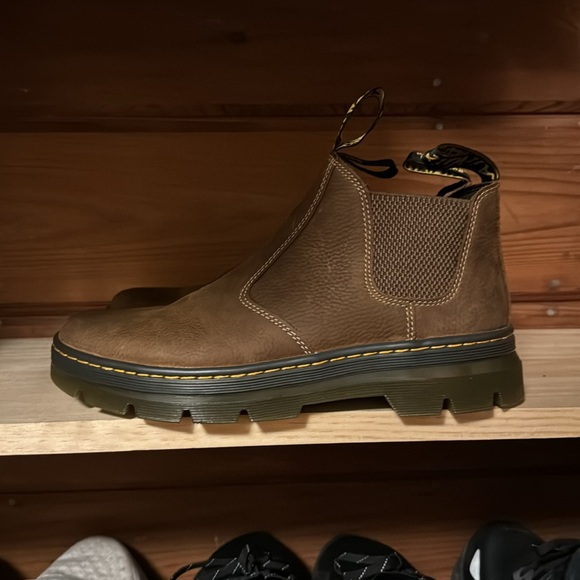 Dr. Martens Chelsea Boot - Picture 5 of 12